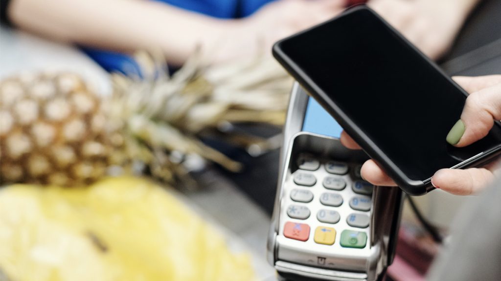 5 razões pelas quais todo varejo precisa de dispositivo móvel