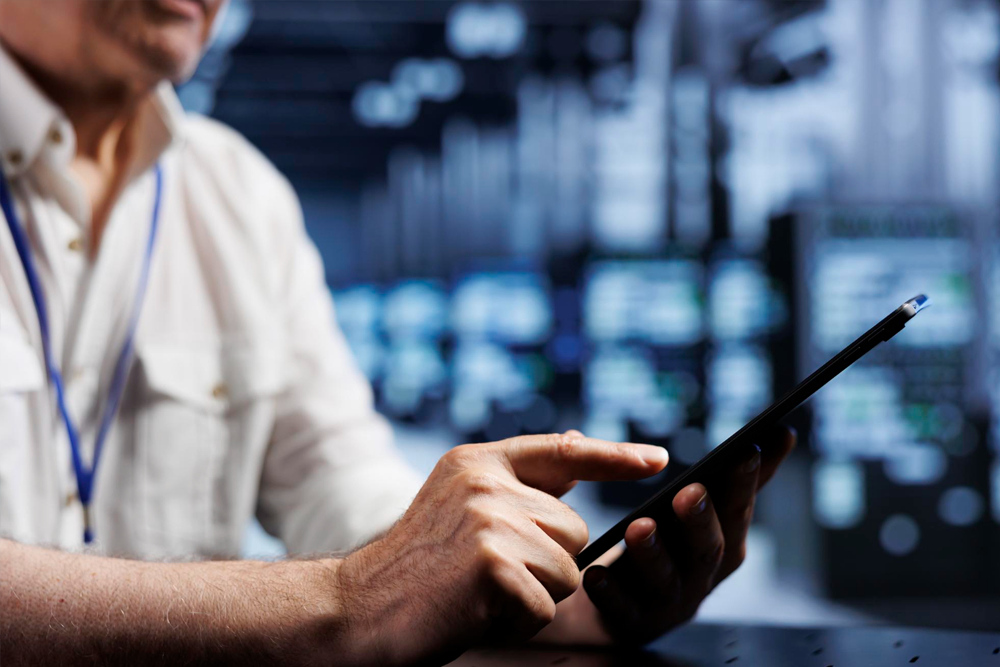Gestão de dispositivos móveis como controle de segurança: o que o CIS Controls e o PPSI 2.0 recomendam